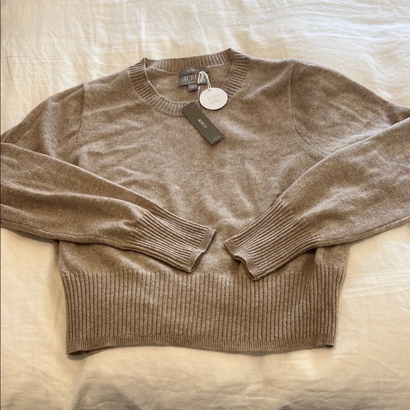NWT J.Crew Cashmere Shrunken Crewneck Sweater, Heather Stone, MD - Picture 1 of 6